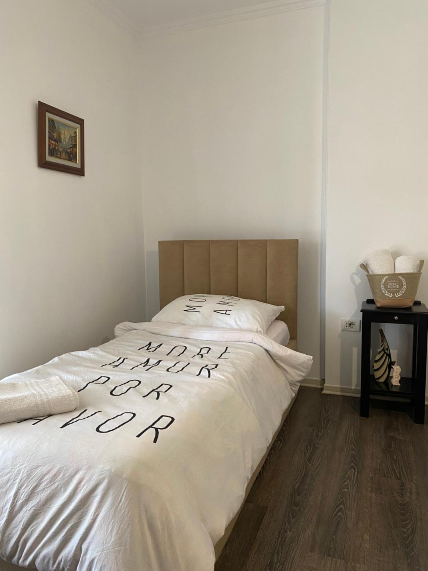 Main Apartment Тирана Екстер'єр фото