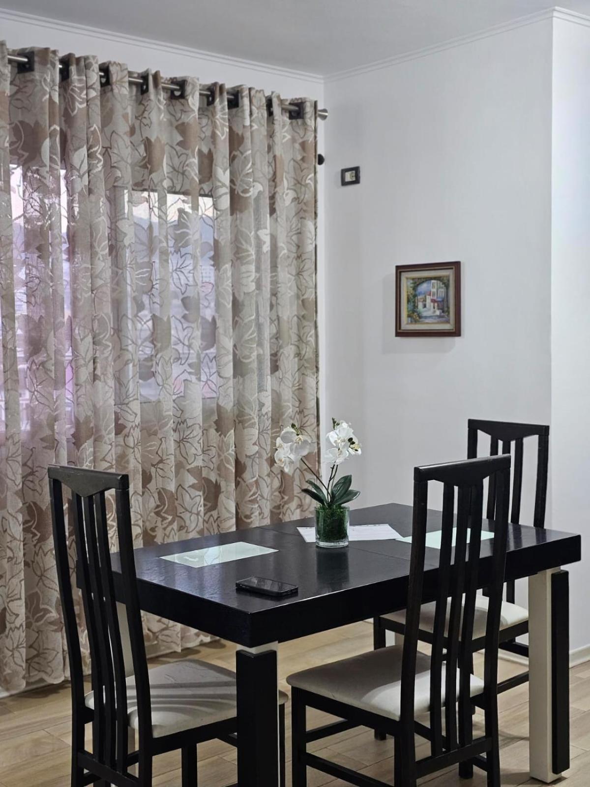 Main Apartment Тирана Екстер'єр фото