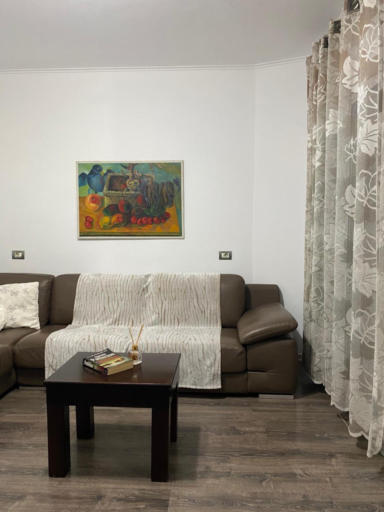 Main Apartment Тирана Екстер'єр фото